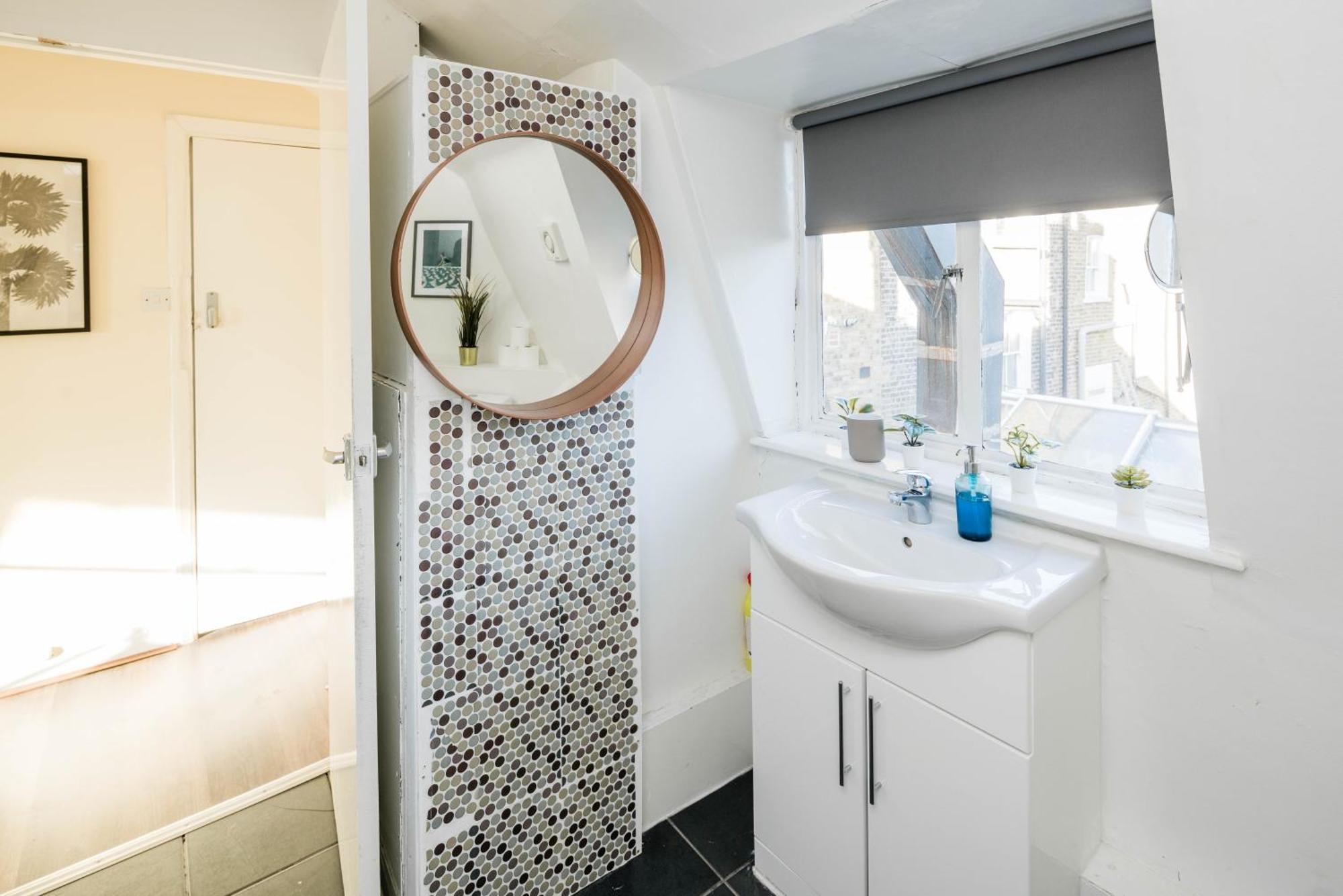 Bright Fitzrovia Studio لندن المظهر الخارجي الصورة